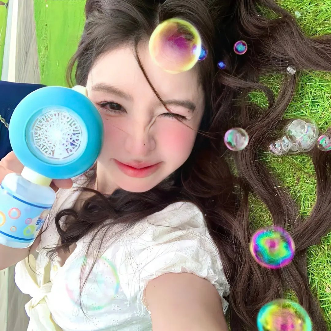 妮娜 海报